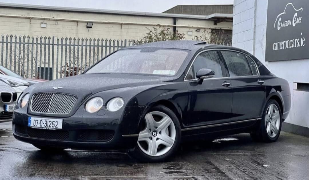 Bentley Limousine chauffeur hire Dublin